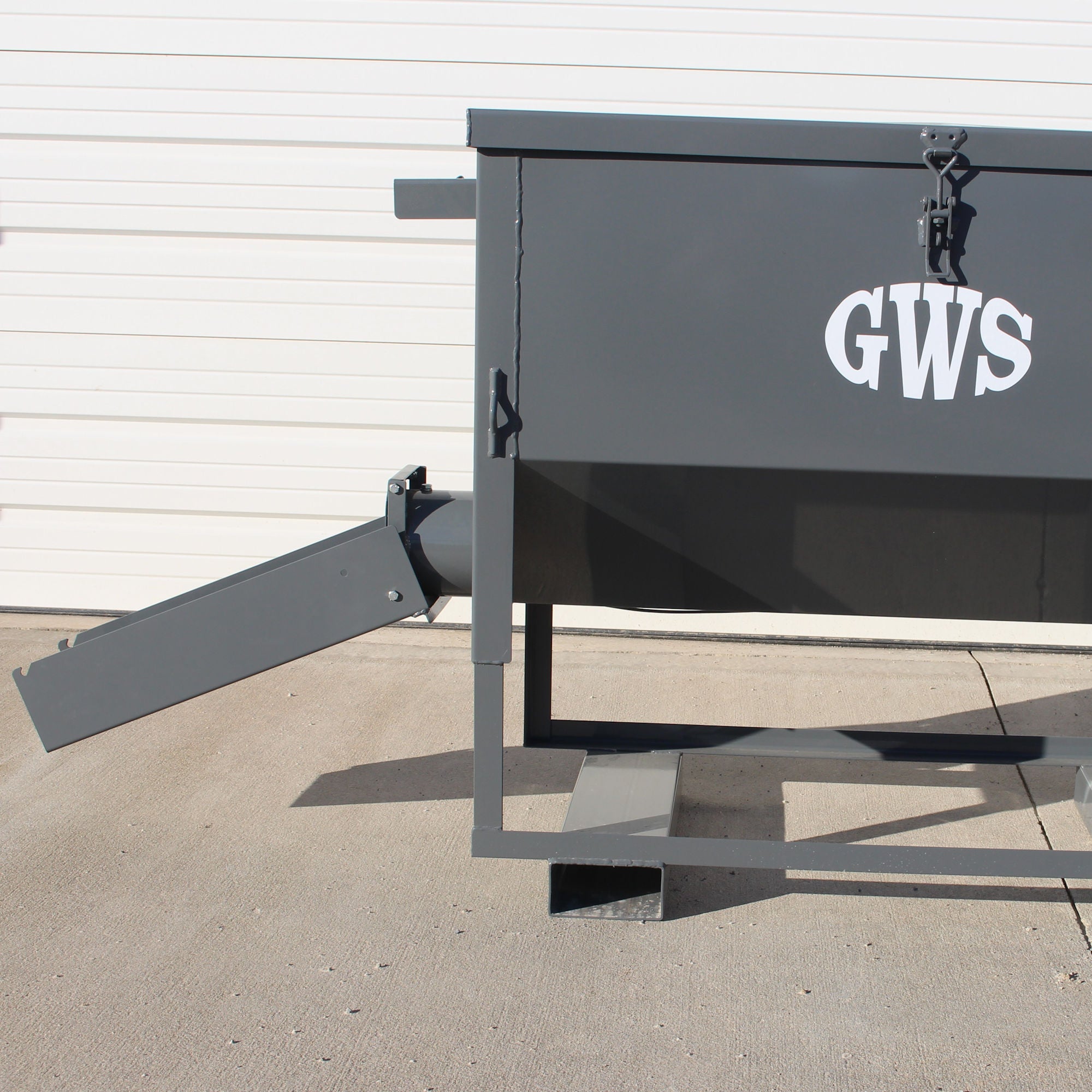 GWS UTV 500# FEEDER